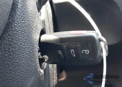 2013 Volkswagen Jetta Sportwagen 2.0L Tdi z USA, uszkodzony, nr VIN 3VWPL7AJ0DM674896